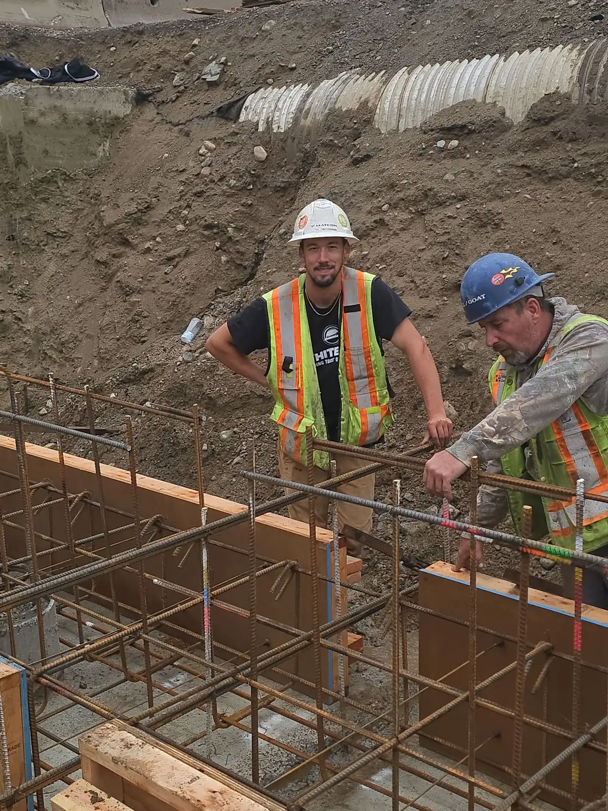 Crew tying rebar in the formwork